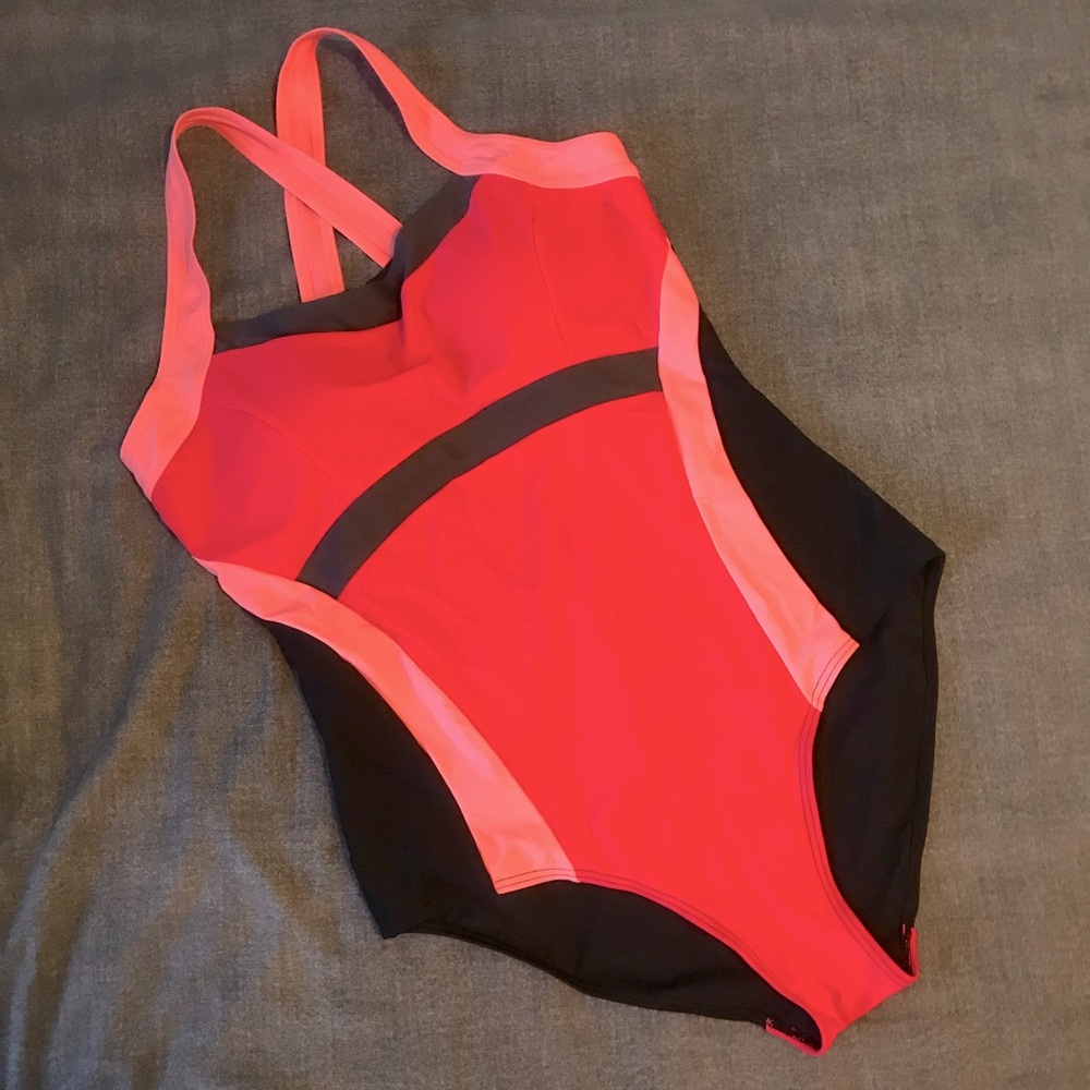 ++2 for $20++ One-piece swimsuit